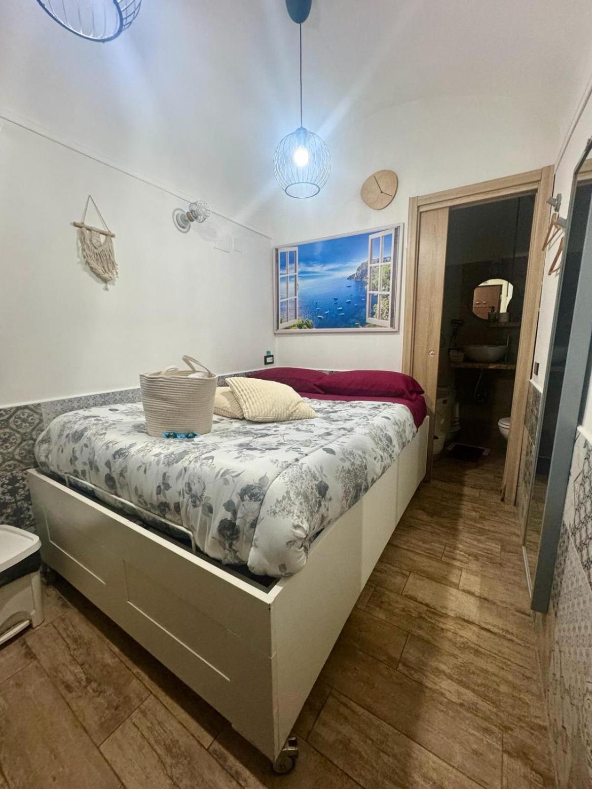 ナポリ Casina Via Foria Bed & Breakfast エクステリア 写真